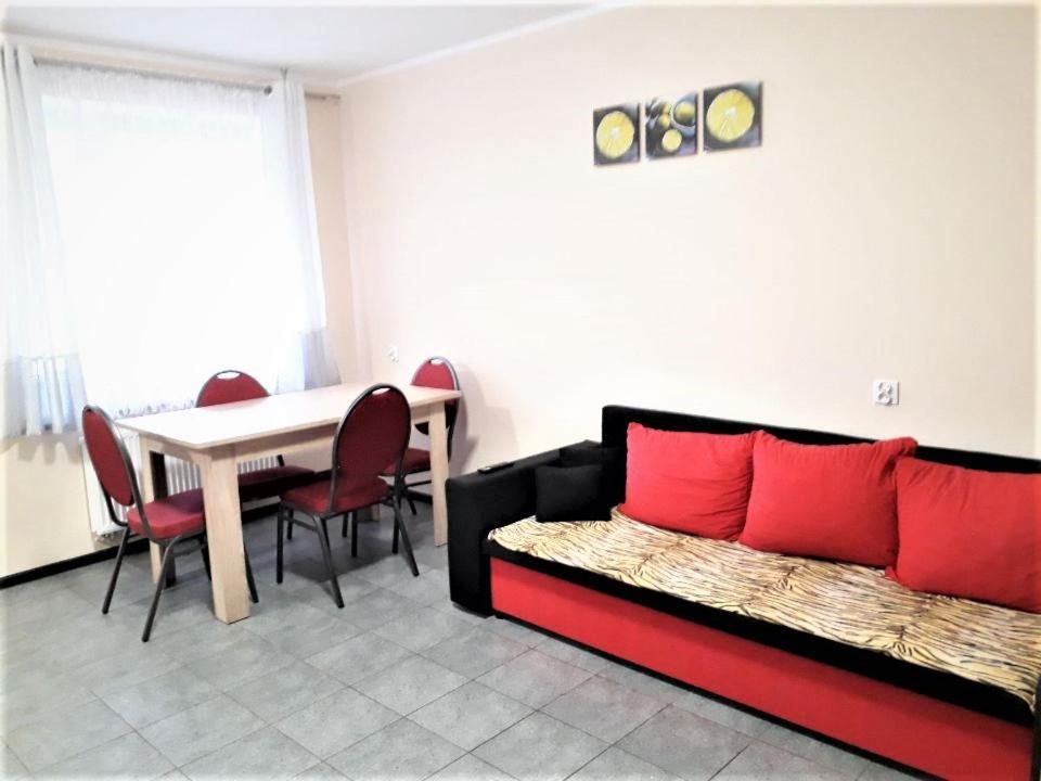 Ow Wilk - Pokoje I Domki Z Aneksami Kuchennymi, Parking, Plac Zabaw Leba Exterior foto